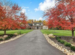 2542 Colts Neck Rd, Blacklick, OH 43004