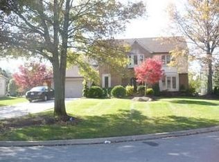 8835 Nairn Ct, Dublin, OH 43017