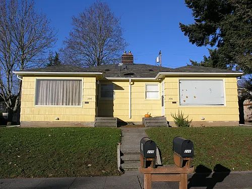 1st image of 206-206 W 28th St