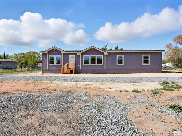 5202 Leon Dr, Sun Valley, NV 89433