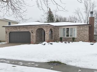 19 Deerchase Rd, Buffalo, NY 14224