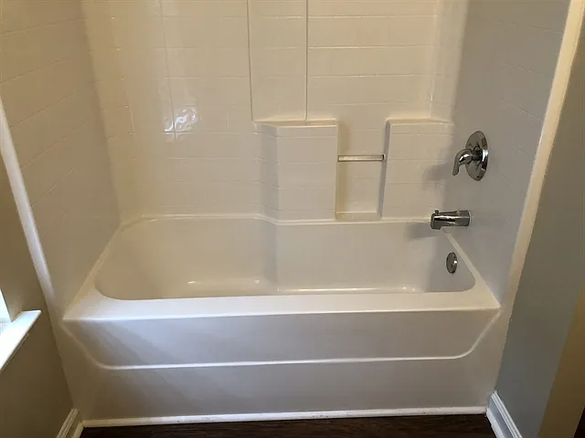 175 Huger St — Photo 13