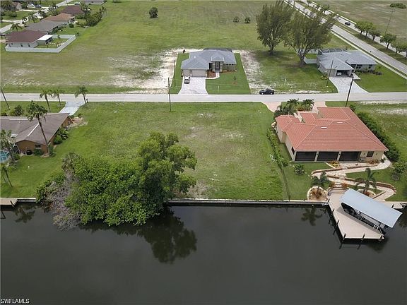 2nd image of 2021 SW 41st St