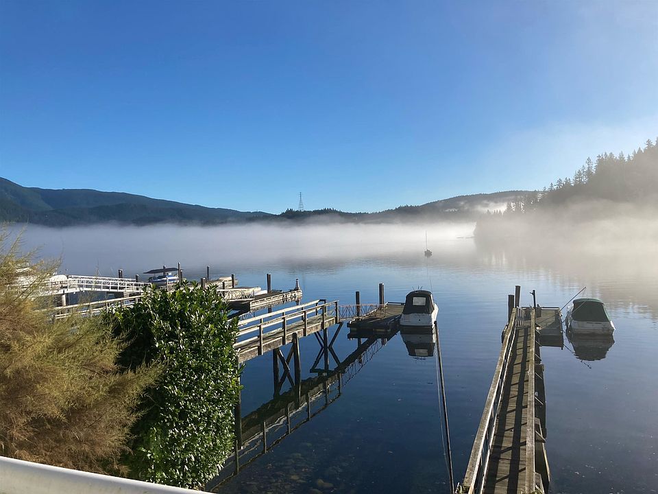 1st image of 2558 Panorama Dr