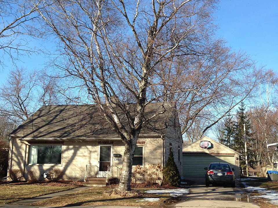 2nd image of 1201 Hoover Ave