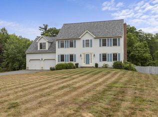 10 Beaver Brook Dr, Holliston, MA 01746