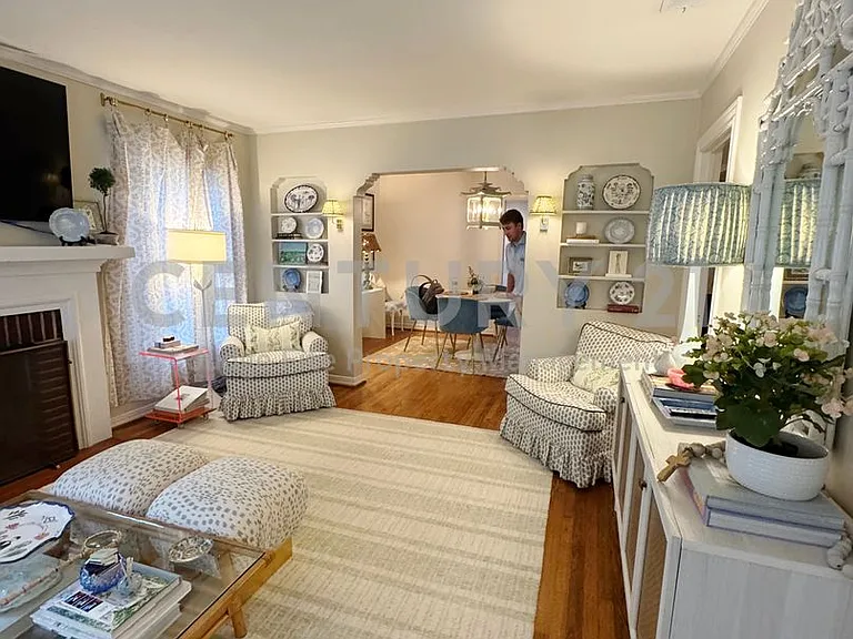 5101 W Amherst Ave — Photo 2