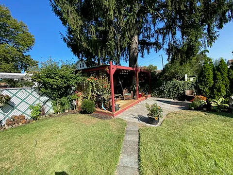 74 Liberty Ave — Photo 11