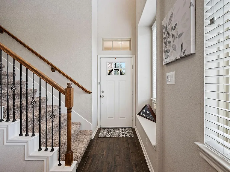 25330 Fallen Acorn Ct — Photo 6