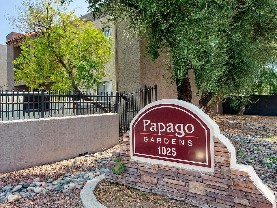 Papago Gardens