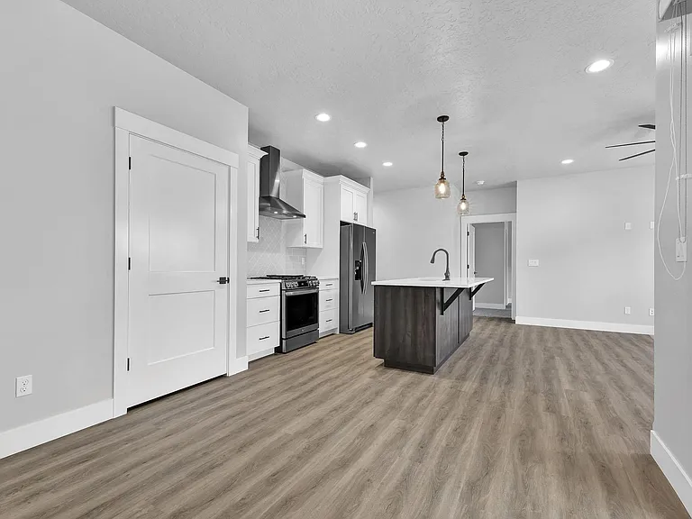 32 N Sagehen Ln — Photo 13