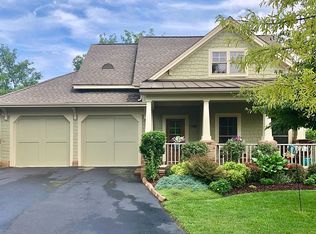 7087 Mountain Spring Ct, Roanoke, VA 24018