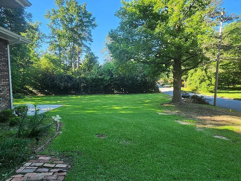 302 Kelso Dr SW — Photo 4