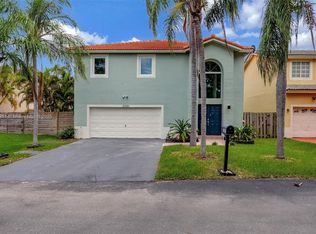 21320 SW 97th Ave, Cutler Bay, FL 33189
