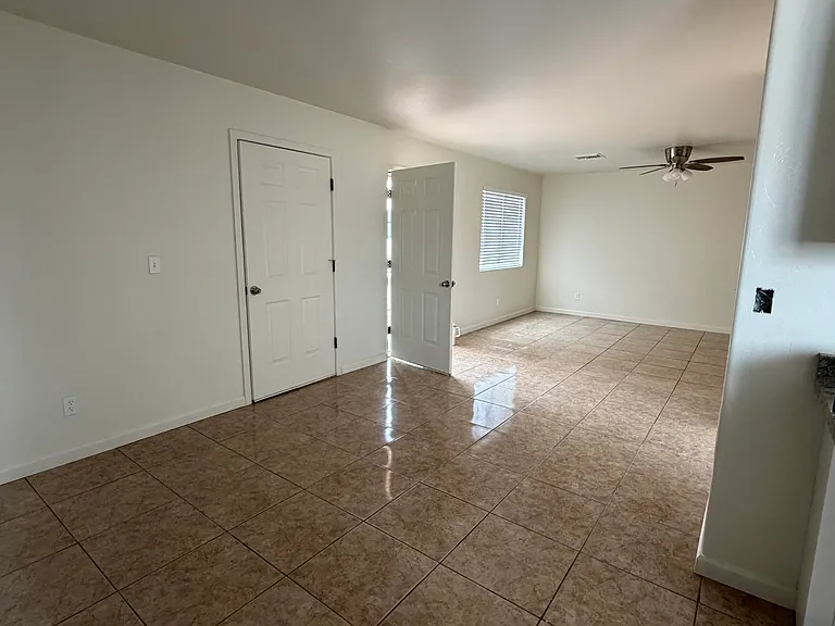 4155 E Market St — Photo 12
