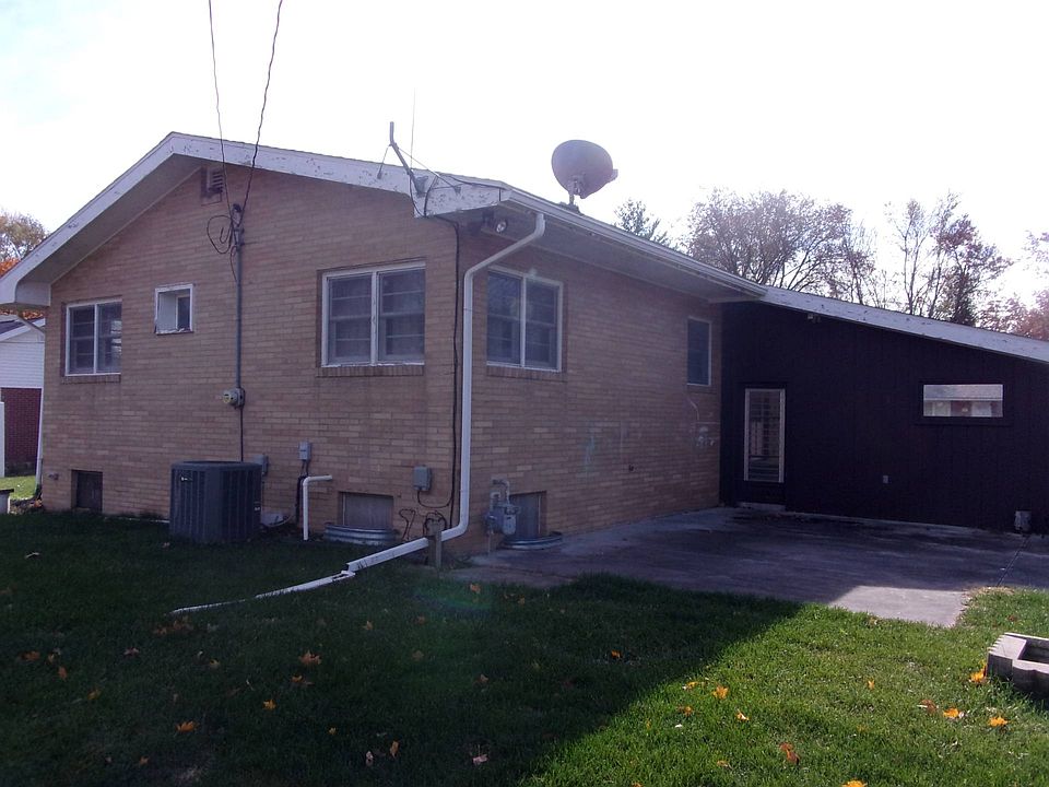 2nd image of 563 W Madison Ext