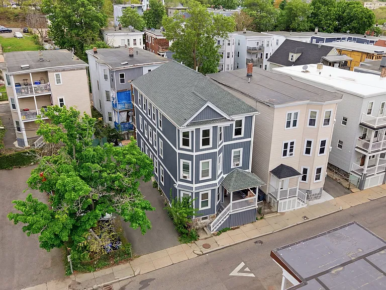 27-29 Lyon St #3 — Photo 16