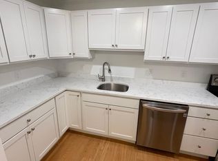 56 Pine St #40F, Canton, MA 02021