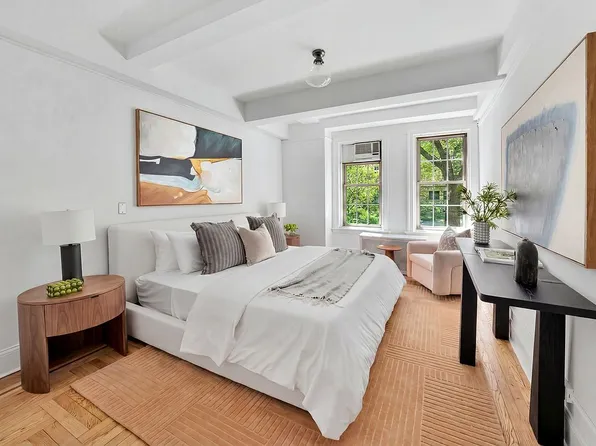 139 W 82nd St #1F, New York, NY 10024