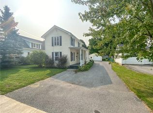 9 Franklin St, Phelps, NY 14532