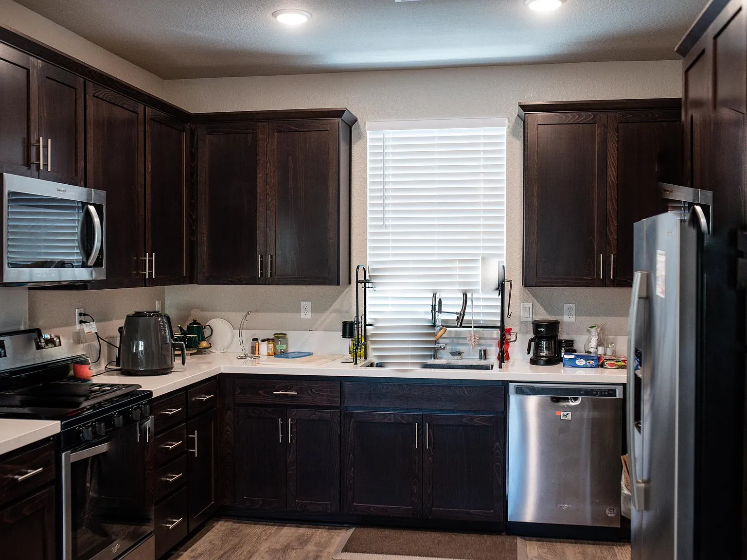 920 Posey St — Photo 2