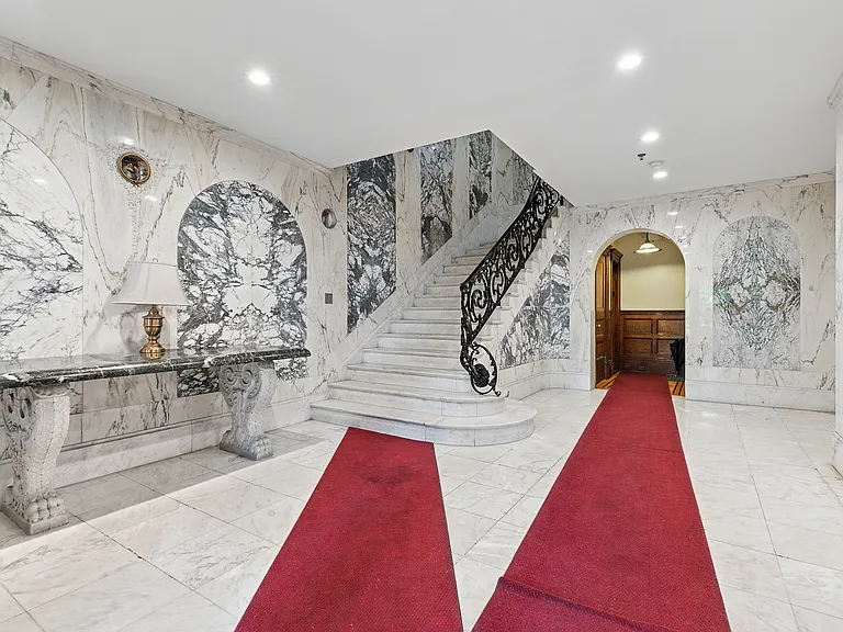 42 Riverside Dr #3C — Photo 14