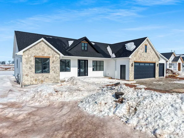 1605 Torchwood Trl, De Pere, WI 54115