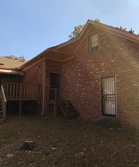 801 S Yates Rd — Photo 37