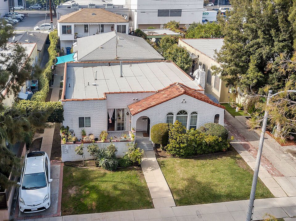 1st image of 827 N McCadden Pl