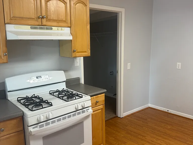 609 S Fannin St — Photo 11