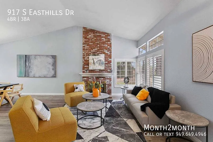 917 S Easthills Dr