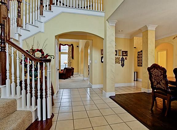 5th image of 6608 Crestmoor Ln