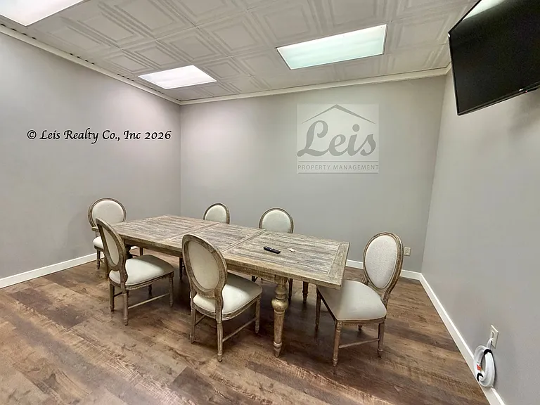 13 E Main Streetupper Level — Photo 6
