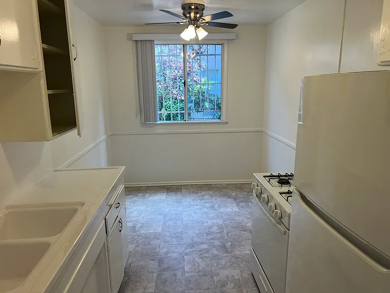 847 S Wooster St #2 — Photo 2