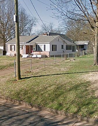 2nd image of 810 Eastview St