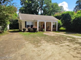 221 E Center St, Canton, MS 39046