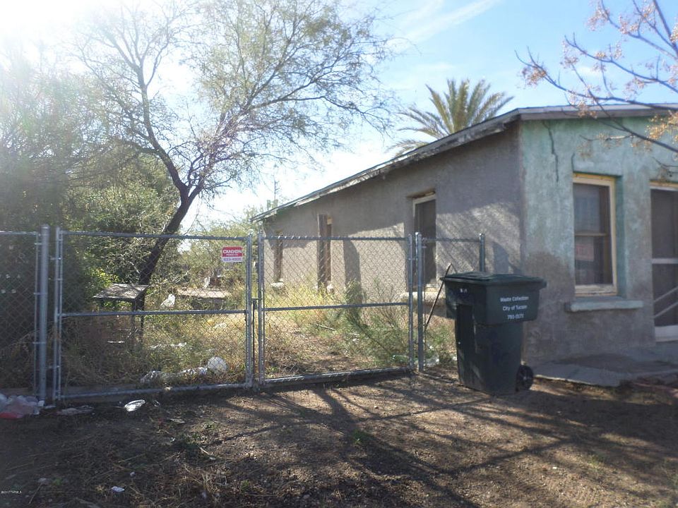 2nd image of 826 E 36th St