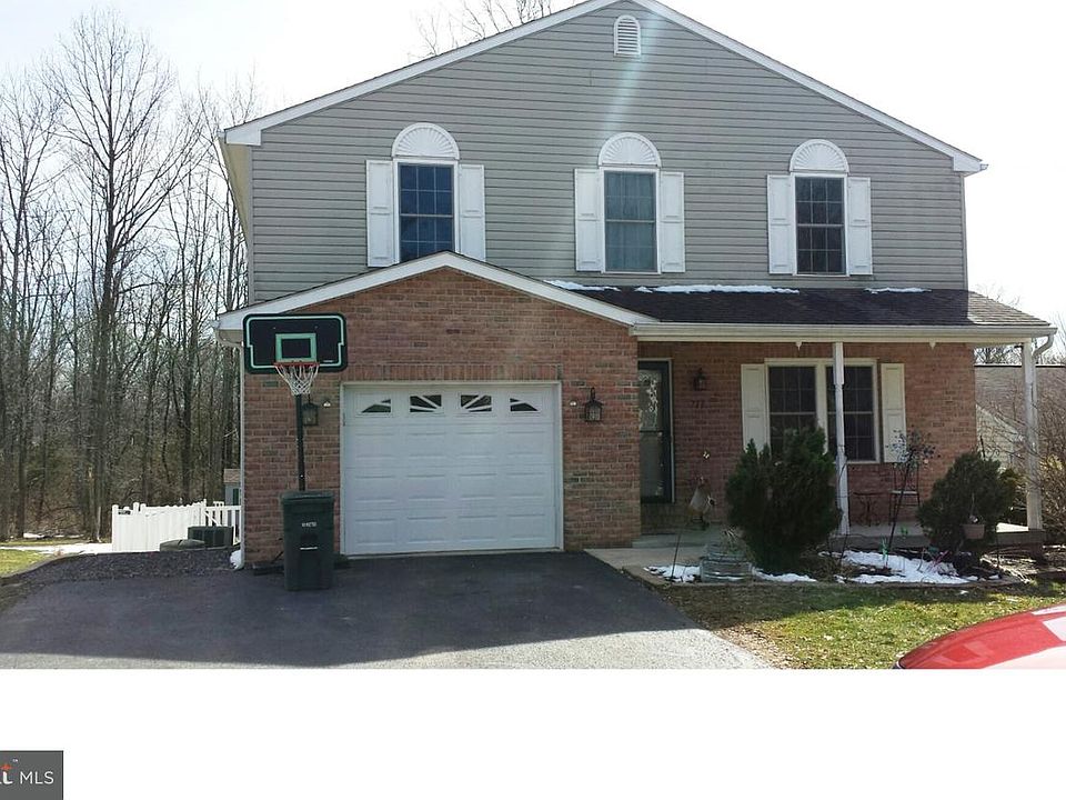 717 S 9th St, Perkasie, PA 18944 Zillow