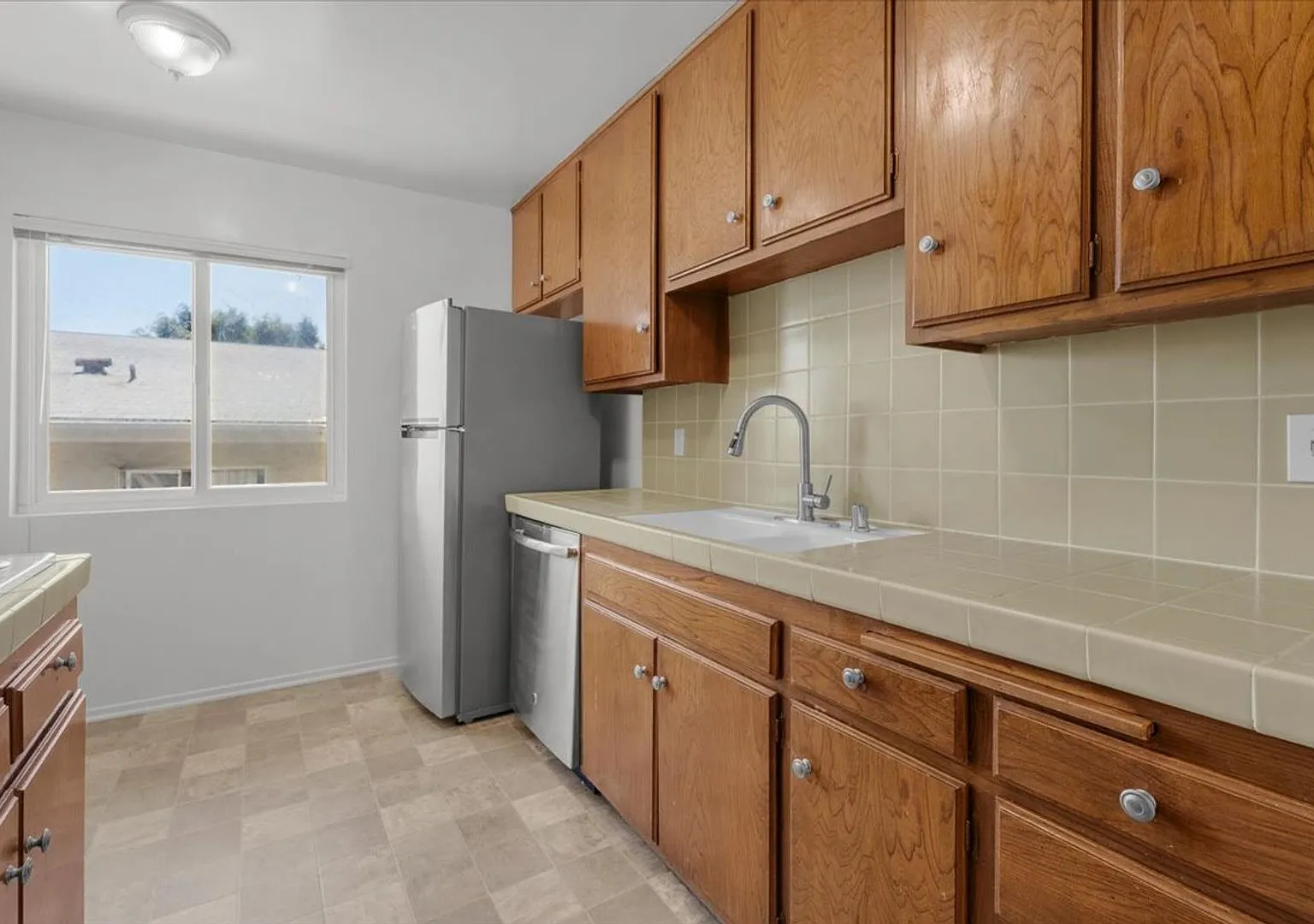309 S. Doheny Dr. — Photo 4
