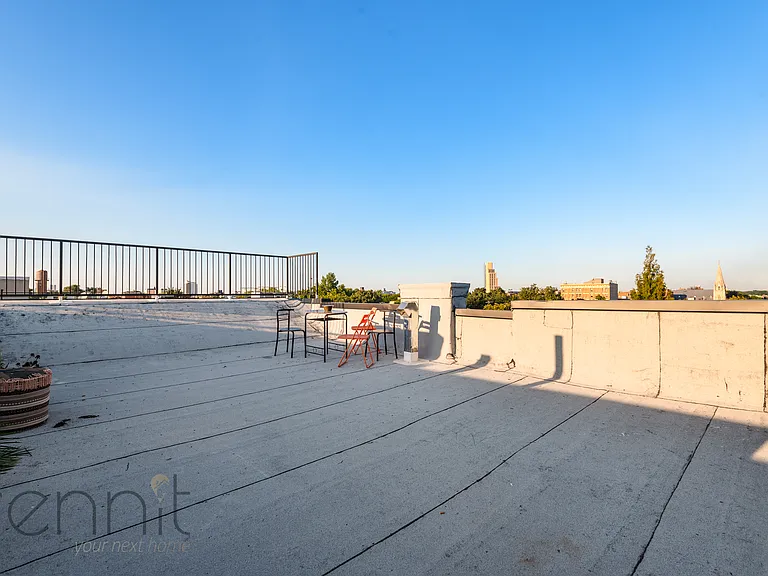 808 Putnam Ave #4B — Photo 10