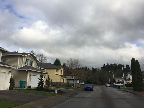 4th image of 1801 NE 151st Cir