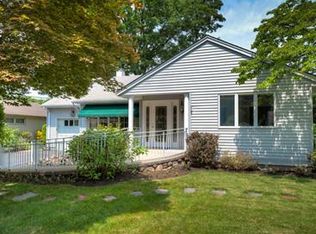 25 Ivanhoe Ln, Clifton, NJ 07013