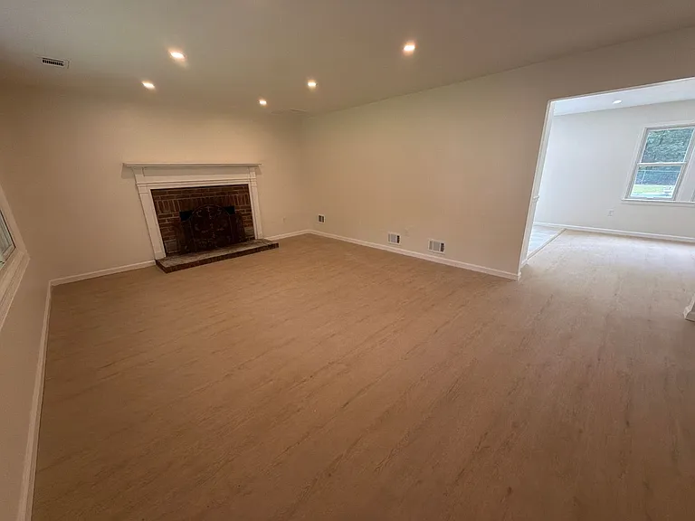 875 Bowman Rd — Photo 21