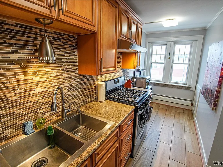 1225 Hertel Ave #11 — Photo 11