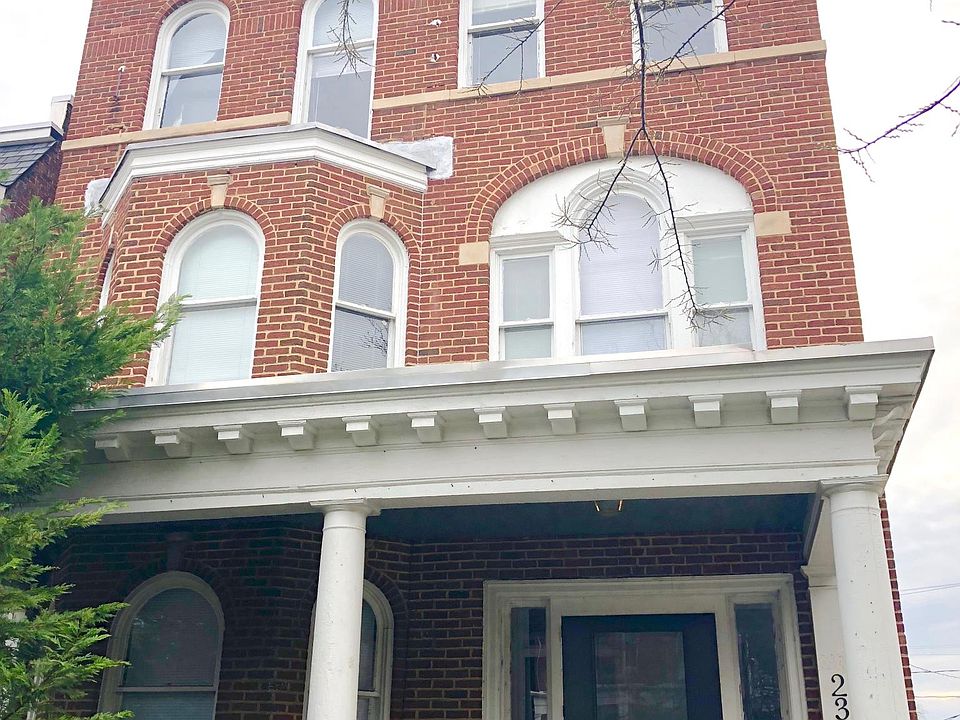 1st image of 2346 W Grace St APT 2