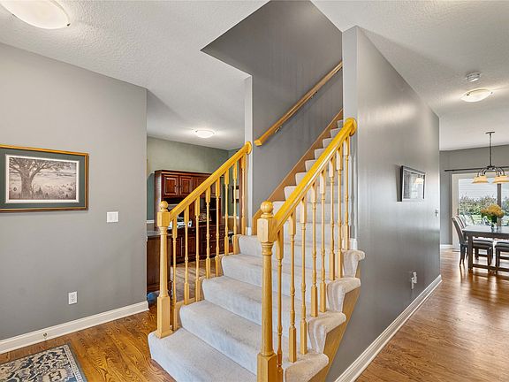 3rd image of 7885 Boulder Ct
