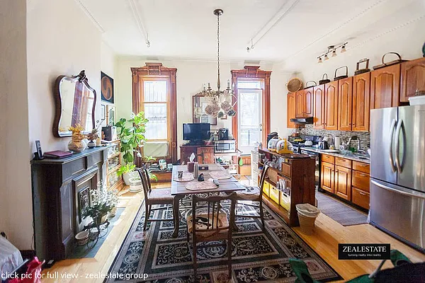 Rented by ZealEstate Group Inc | media 1