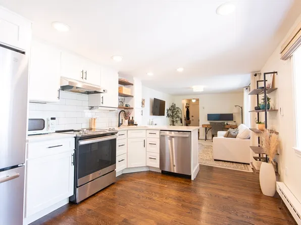 2 Seminary St APT 2, Boston, MA 02129