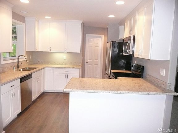 2nd image of 13133 Marine Dr