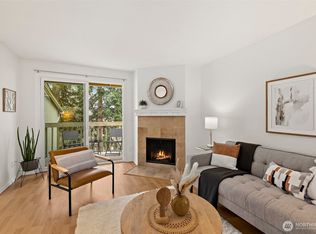 9474 Redmond Woodinville Rd NE APT A305, Redmond, WA 98052